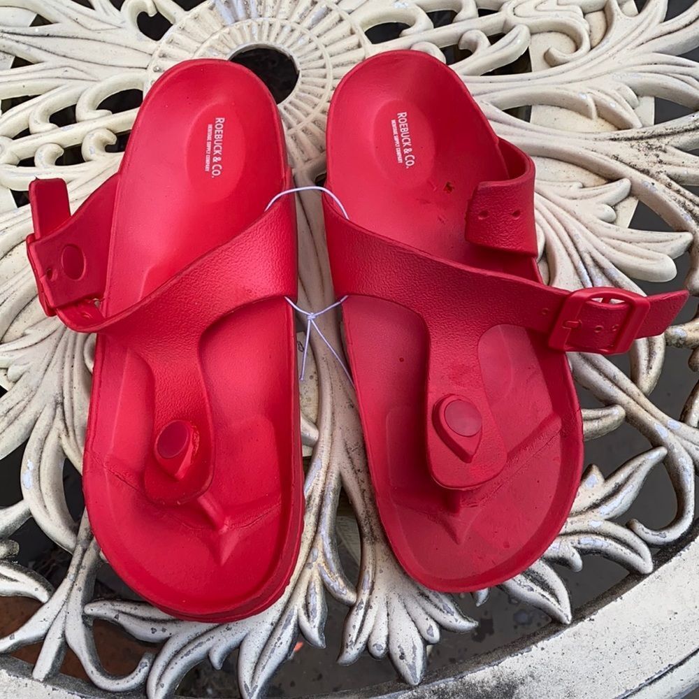 Roebuck & co red rubber sandals sz. 9